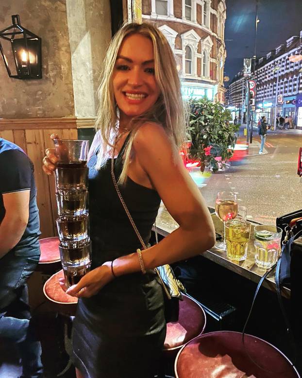 FOTO Engleska Valentina Miletić postala je doktorica i slomila se