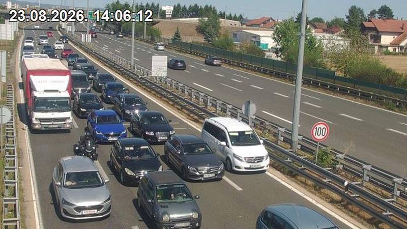 Dvije prometne nesreće na A3, stvaraju se velike guže. Kolone i s mora prema kopnu