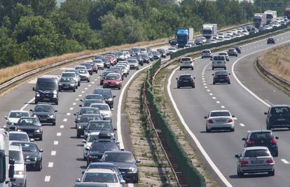 Kolone i zastoji na većini cesta, najveće su gužve na granicama