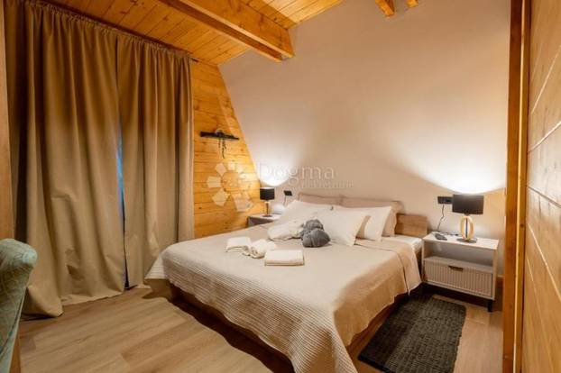 FOTO Ova vila na malom brežuljku u Delnicama nudi luksuz i užitke cijele godine