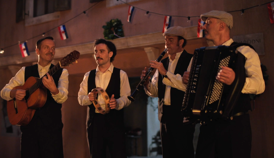 'Divlje pčele' zuje kako Ante Gelo svira: 'Jelena je iznimna, njezina podrška me potiče...'