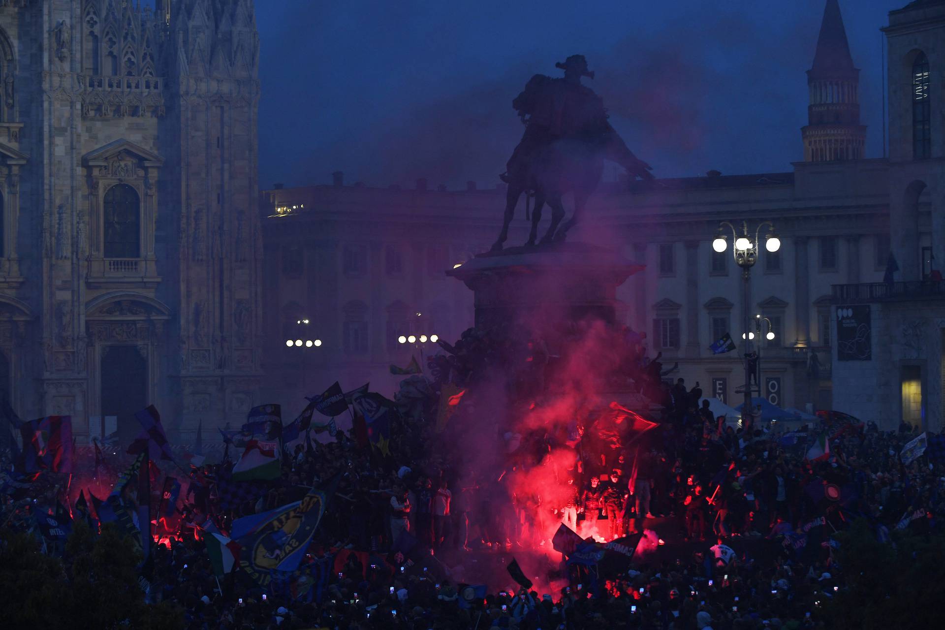 Serie A - Inter Milan celebrate winning Serie A