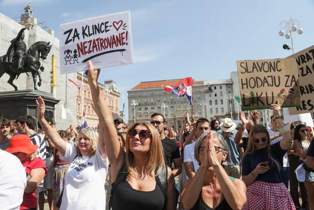 Tisuće prosvjednika preplavile središte Zagreba zbog otpada u Lici