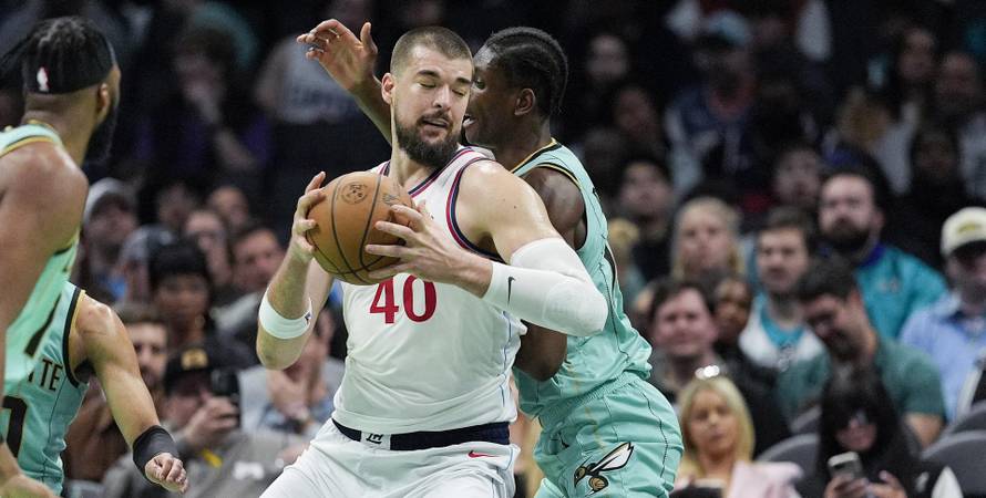 NBA: Los Angeles Clippers at Charlotte Hornets