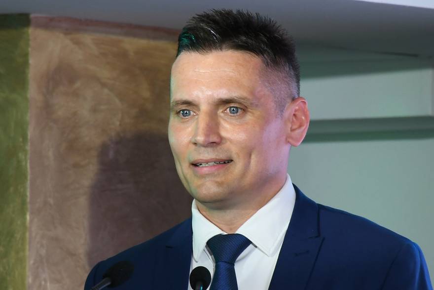 Gradonačelnik Siska Orlić mulja! Nije morao dizati plaću u nebo.