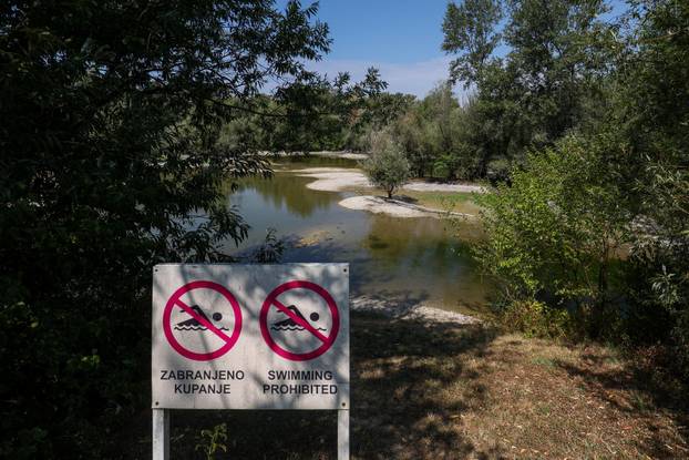 Zagreb: Malo jezero na Bundeku gotovo je potpuno presušilo