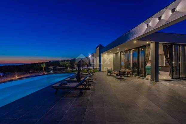 Pogodite koliko košta: Dvojna vila u blizini Novalje ima bazene, roštilj i teniski teren...