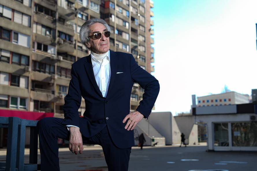 'Teško mi pada što moram biti doma, ali se pridržavam mjera'