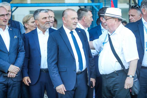 Zagreb: Nogometna utakmica povodom 35. obljetnice osnutka HDZ-a