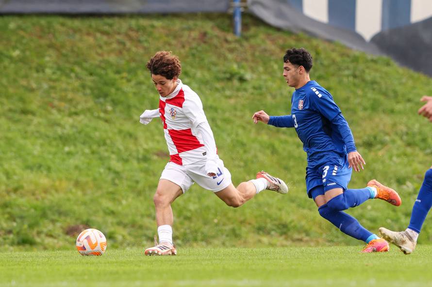 Zagreb: Utkamica u-19 Hrvatska-Srbija