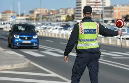 Policija ga u 19:35 h zaustavila u Zadru nadrogiranog u autu. U 20:05 ga opet zaustavili i uhitili