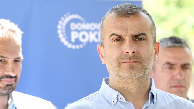 Zagreb: Stožer Miroslava Škore održao konferenciju za medije na Zrinjevcu