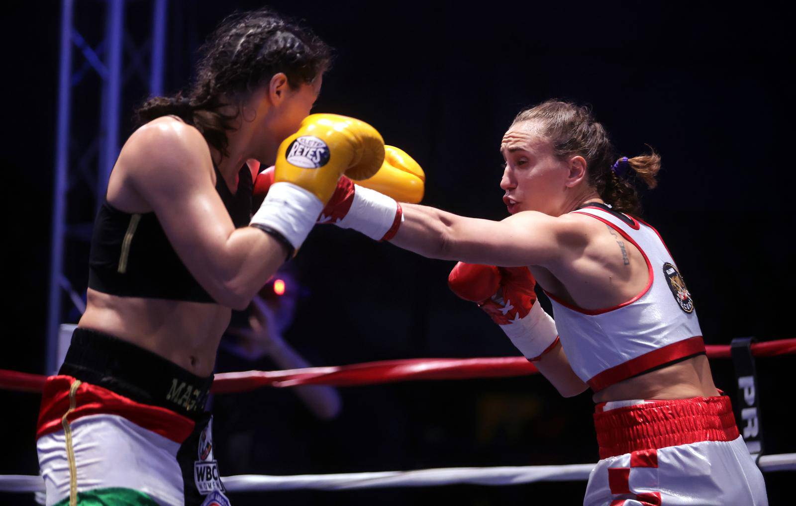 Zagreb: Borba za WBC i WBA Interim svjetske titule, Ivana Habazin - Kinge Magyar