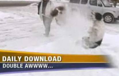 U SAD-u vole snijeg: Psi "hvataju" snijeg u zraku