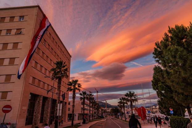 Split: Zastava na zgradi Banovine