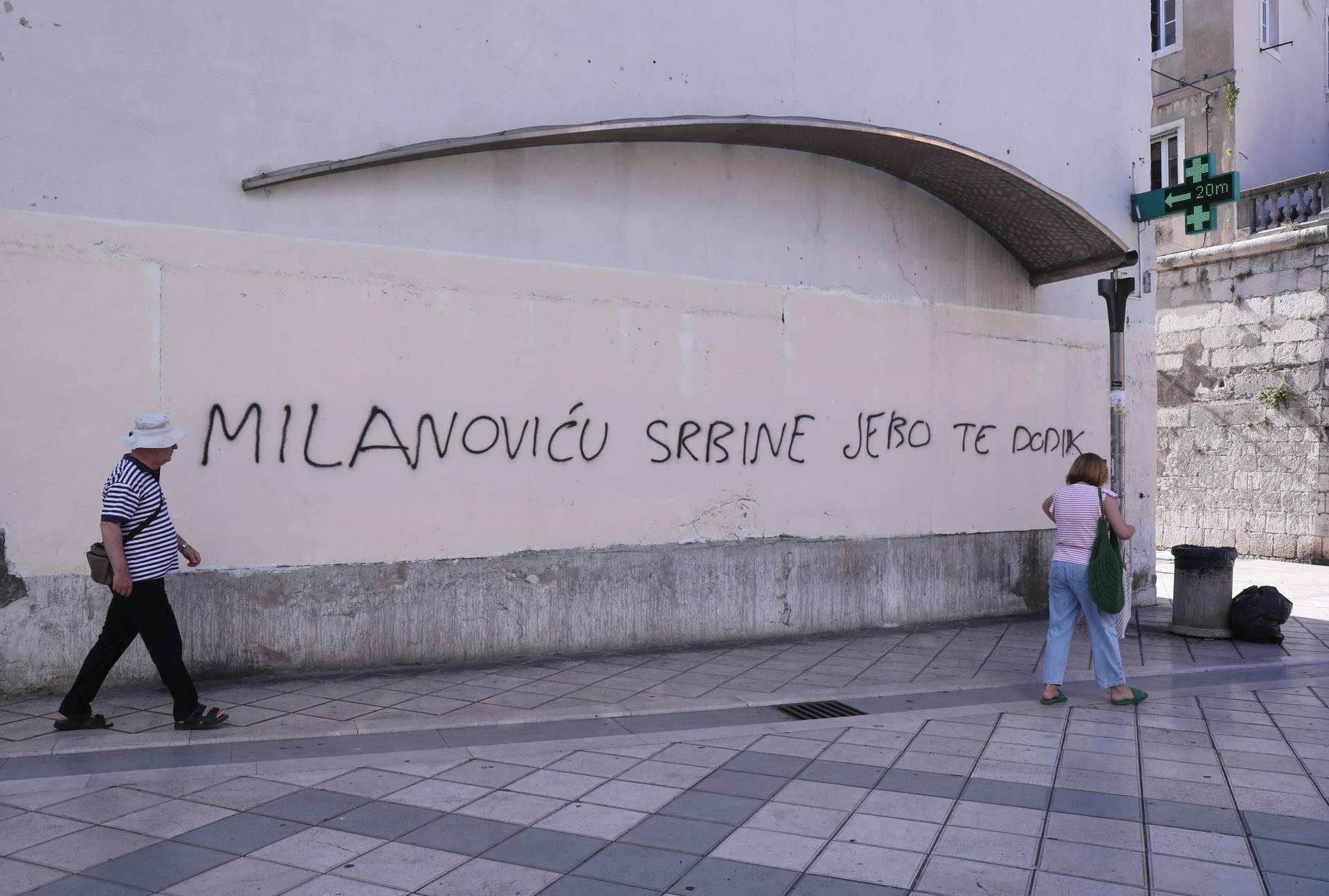 U Splitu osvanuo grafit posvećen sastanku Milanovića i Dodika