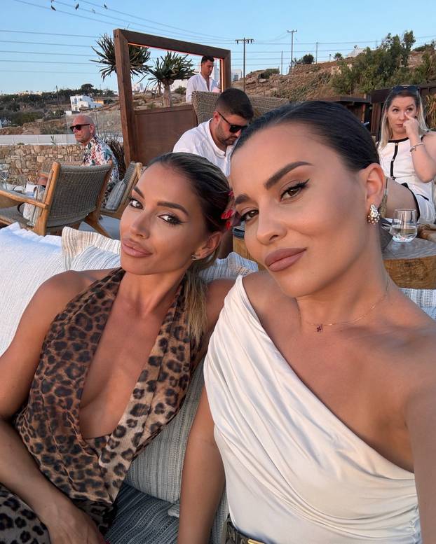 FOTO Presice srpskog kluba su krcate. Nitko ne zna zašto... E da, ovo je glasnogovornica