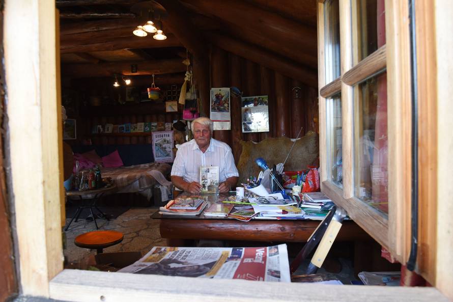 Pjesnik Josip Kropek (80): U mirovini sam objavio 18 knjiga