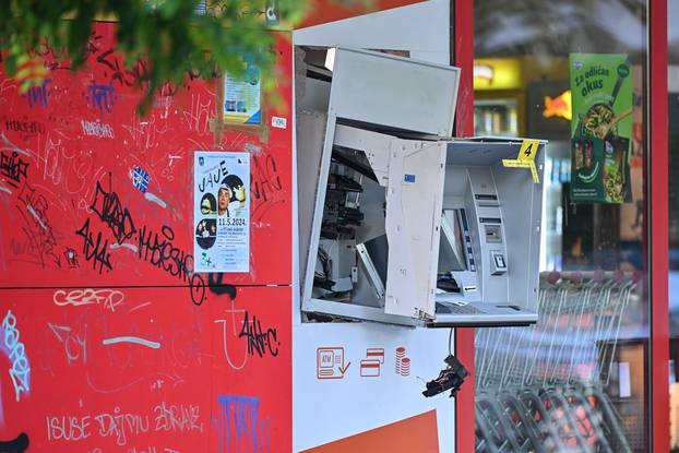Zagreb: Eksplozivom raznesen automat u Ulici Milke Trnine