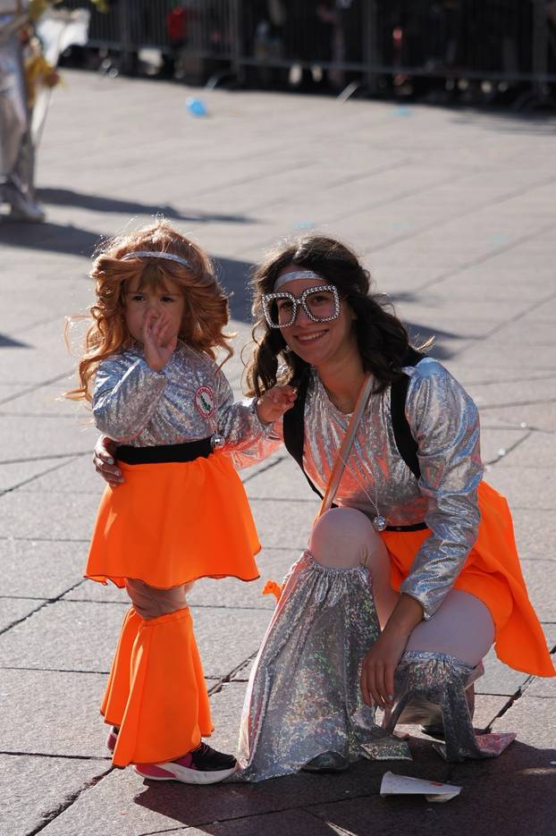 FOTO Najslađa galerija danas - Riječkim karnevalom prošetalo tisuće maškara