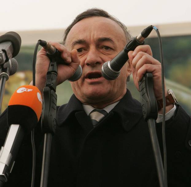 ARHIVA - Prepuna splitska riva tijekom skupa podrške uhićenom generalu  