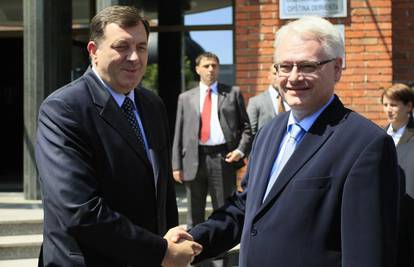 Ivo Josipović: Nisam Dodiku čestitao Dan Republike Srpske