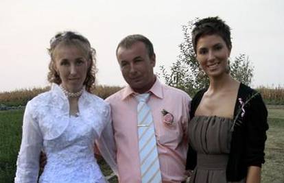 Ljubav na selu završila s dva romantična vjenčanja
