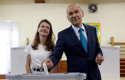 Slovenci  biraju novu vladu: Hoće li ih opet voditi Janša?