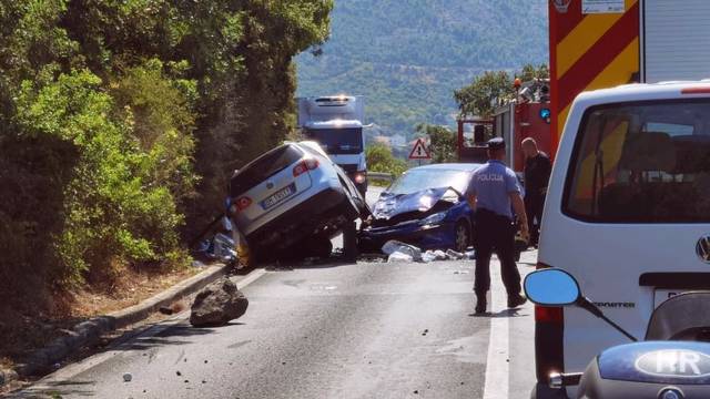 Strašna prometna nesreća kod Dubrovnika u Solinama: Teško ozlijeđen albanski državljanin