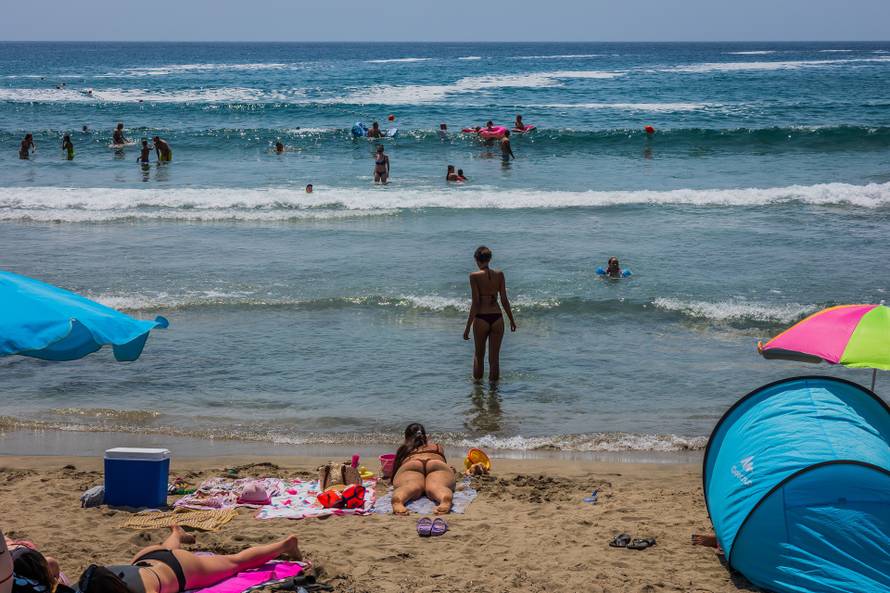 Lumbarda: Pjesčana plaža Pržina na južnoj strani Korčule 