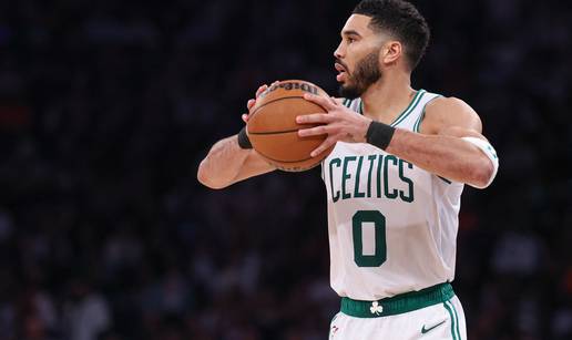 Jayson Tatum operirao Ahilovu tetivu i završio sezonu. Veliki problemi za aktualne prvake...