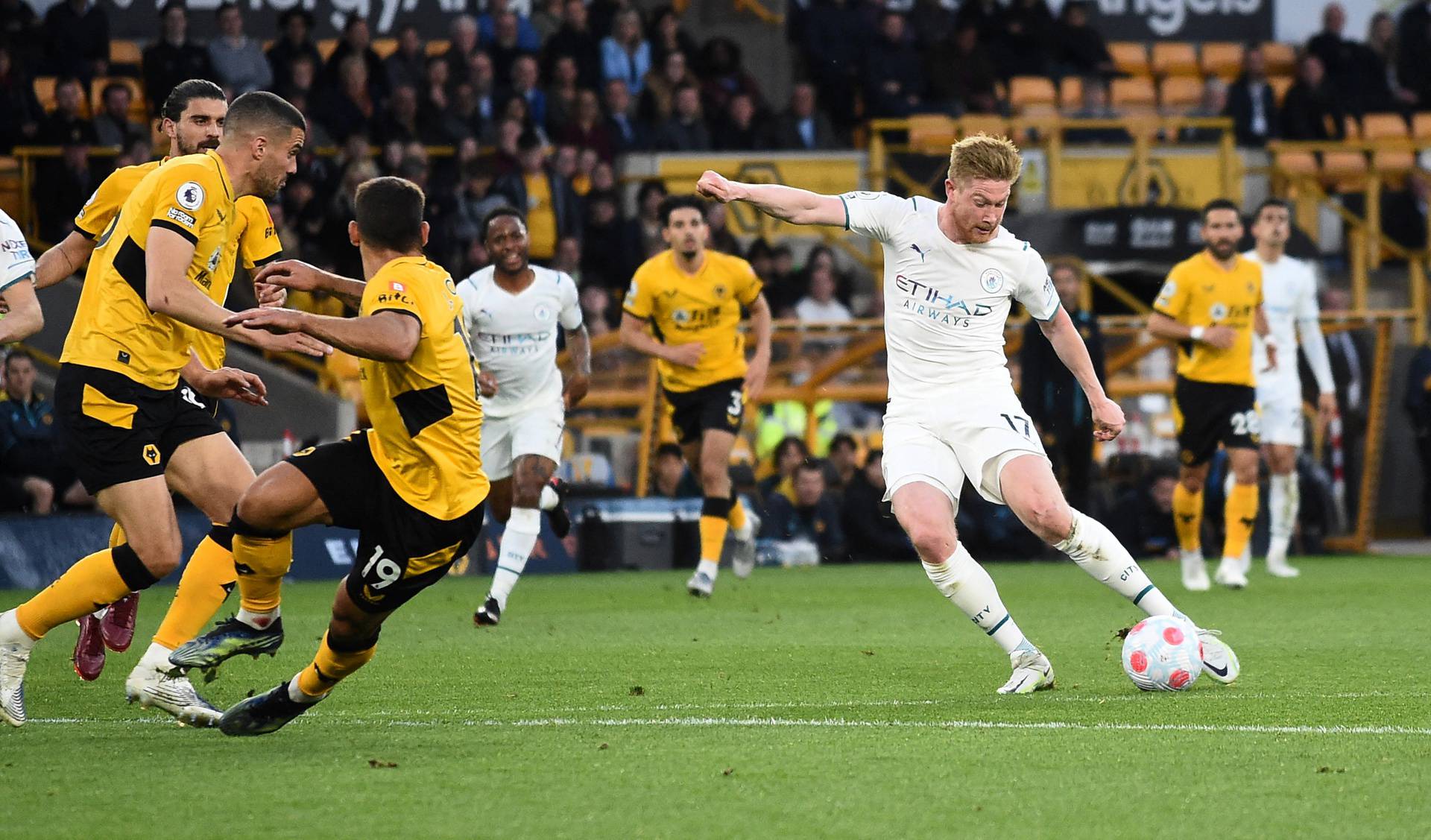 Premier League - Wolverhampton Wanderers v Manchester City