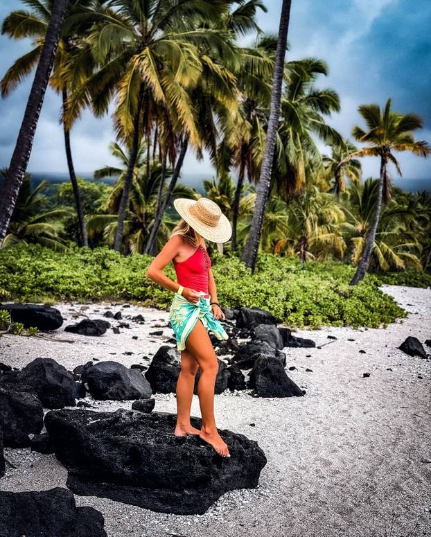 FOTO Kao da je ispala iz raja: Pogledajte nestvarne fotke ove ljepotice s Havaja