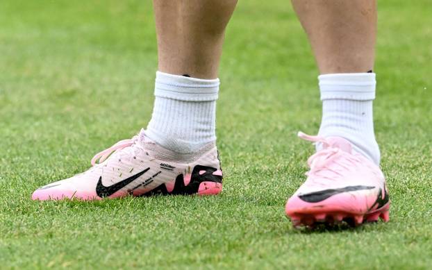 Neuruppin: Personalizirane kopačke Vatrenih