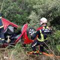 Čudo na Braču: Volan nabijen do poda, grana prošla kroz auto. Vozačica prošla bez ozljeda!