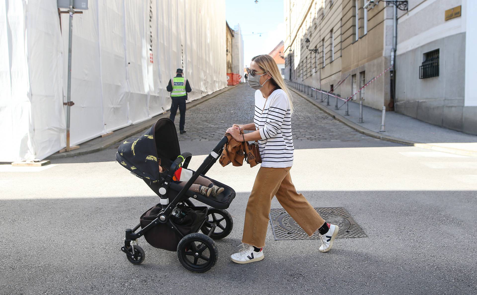 Novi život na Markovu trgu: 'Da barem za nas starije naprave koridor, da ne moramo okolo'