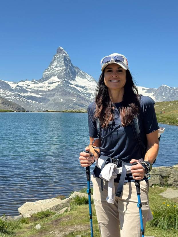 FOTO Slavna tenisačica prkosi godinama. Zavela Trumpa, a sad ljubi 18 godina mlađeg?