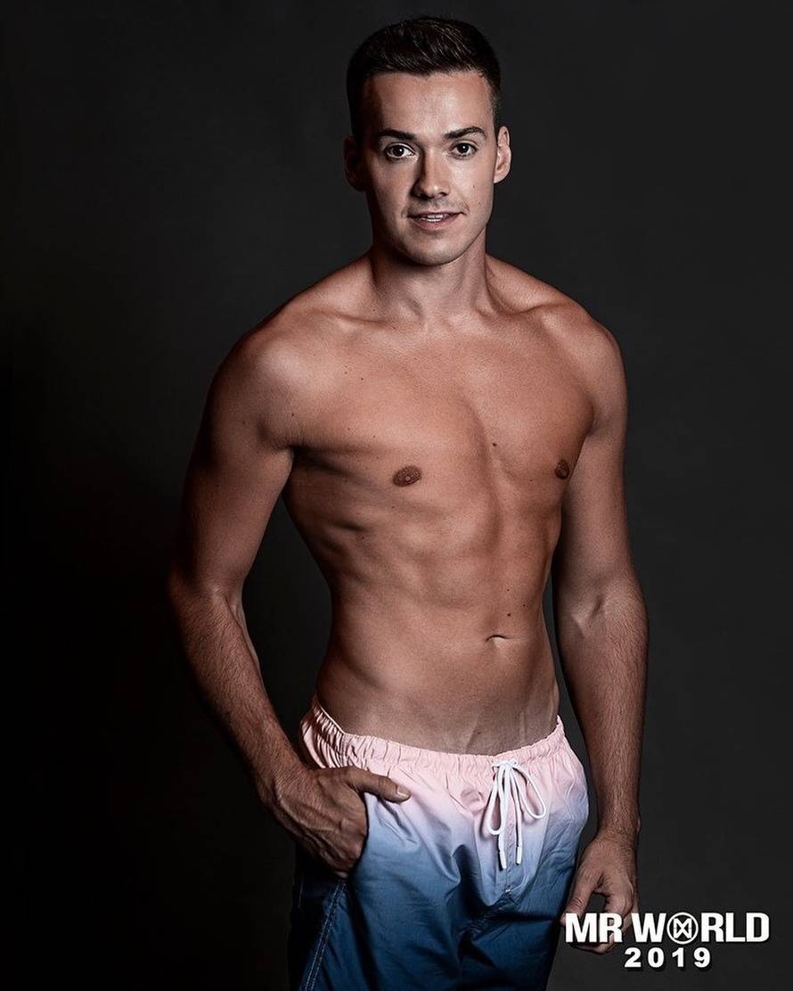 On je najzgodniji muškarac na svijetu: Jack ima IQ čak 181...