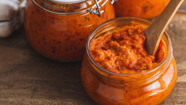 Kralj zimnice: Makedonski chef otkrio recept za najbolji ajvar