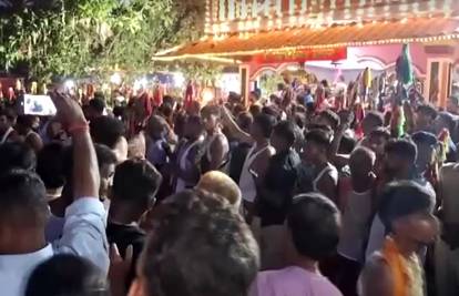 Šest poginulih, deseci ozlijeđeni u stampedu u indijskom hramu