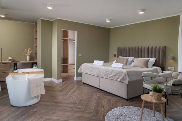 FOTO Ova kuća za odmor blizu Zadra nema niti jedan 'ravni' zid, a noćenje stoji 1100 eura