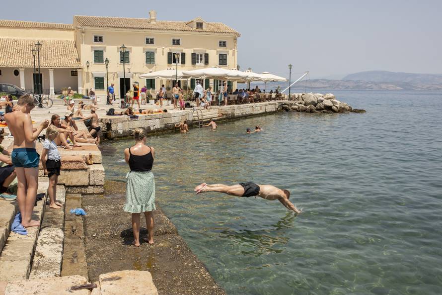 Zbog vru?ine zatvorena atenska Akropola