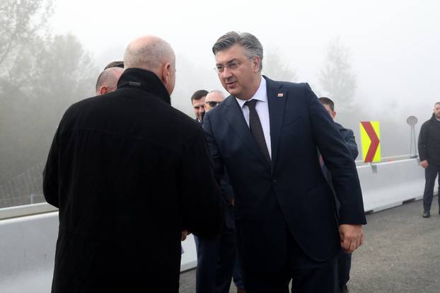 Svečanost puštanja u promet dionice autoceste A11 Lekenik - Sisak