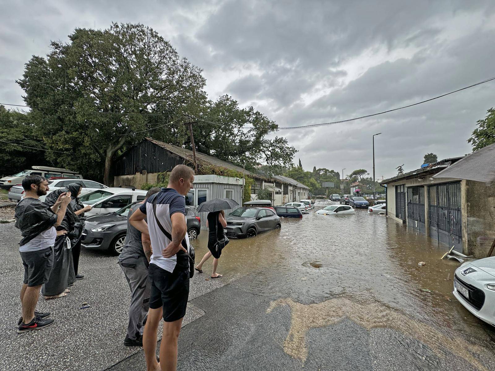 Dubrovnik: Jaka kiša i nevrijeme uzrokovalo poplave u određenim djelovima grada