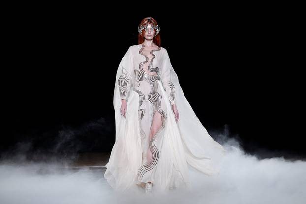 Iris van Herpen Haute Couture Fall/Winter 2026-2027 collection show