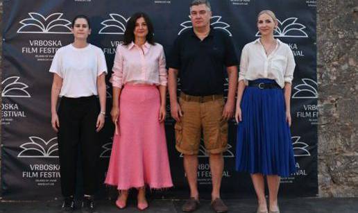 Milanovi&cacute;eve natika&ccaron;e podijelile javnost - Nekad su ih smatrali ru&zcaron;nima, a sada su modni trend