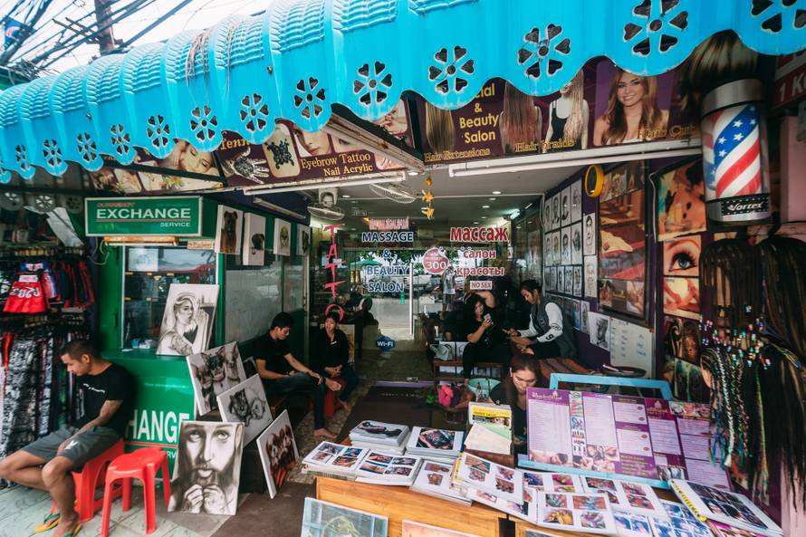 Phuket, Tajland: Od cjenkanja do masaže sa 'sretnim krajem'