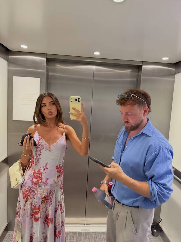 FOTO Multitalentirana bomba: Ova DJ-ica iz Londona zaludjela je cijeli internet izgledom