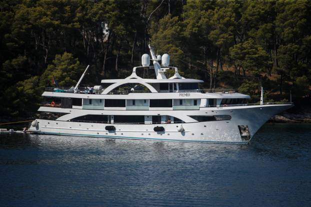 Vela Luka: Turisti uživaju uvali Pičena
