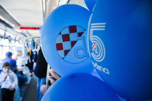 Zagreb: Proslava 115. rođendana GNK Dinamo uz vožnju rođendanskim tramvajem 